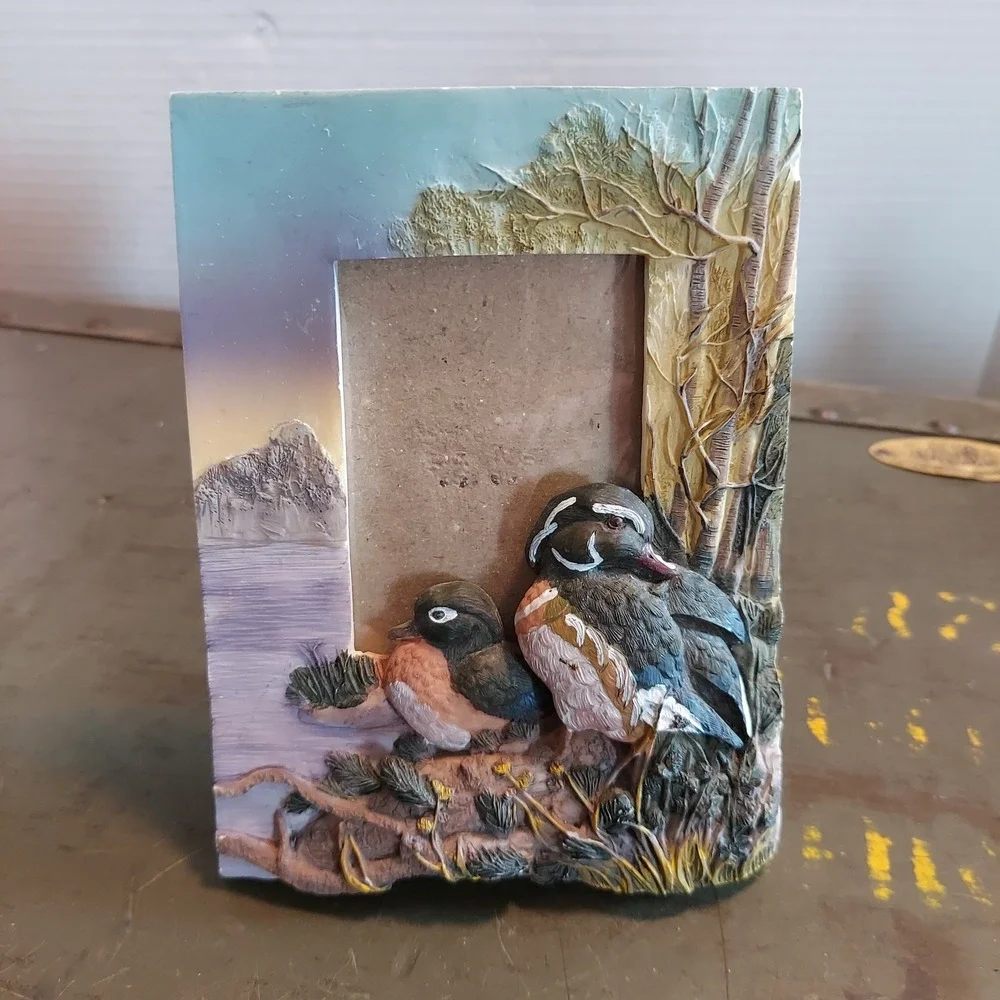 Vintage Rustic Wood Duck 3D Relief Resin Picture Frame 3x2 Wildlife Nature Decor